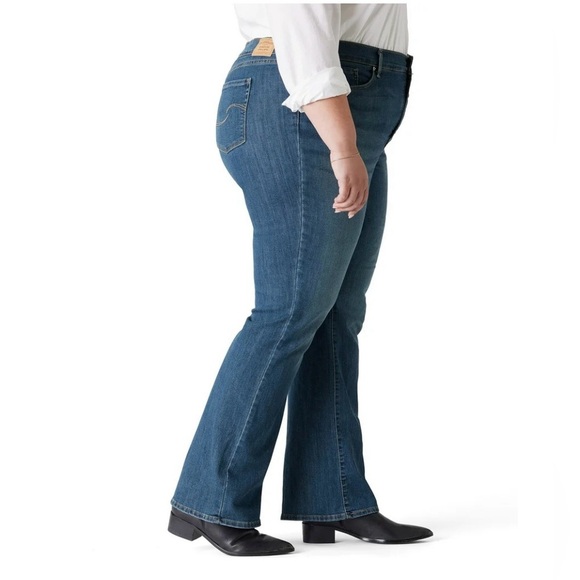 Signature by Levi Strauss Women's Boot Cut Jeans - Indigo - Picture 2 of 11